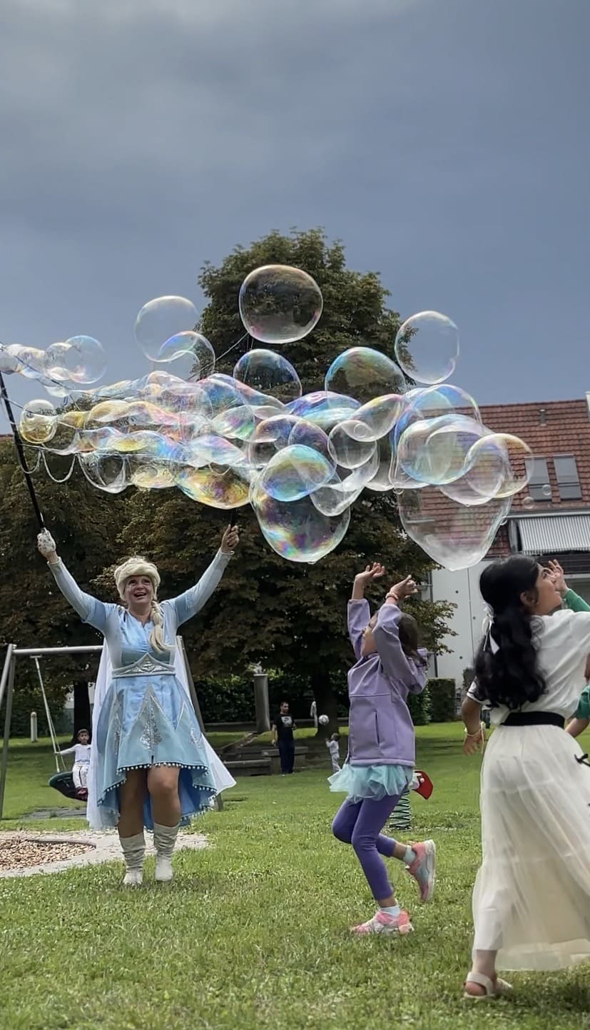Шоу мыльных пузырей для детей